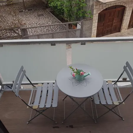 Studio Flat For 2