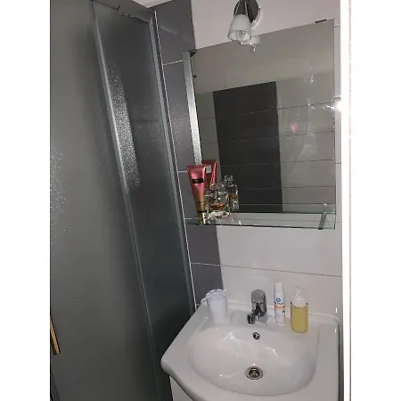 Studio Flat For 2 Apartman Makarska